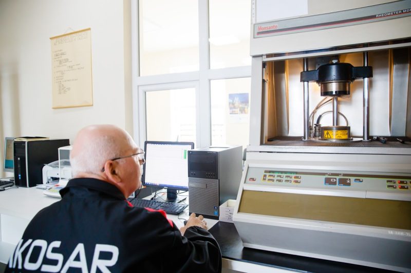 laborator IKOSAR